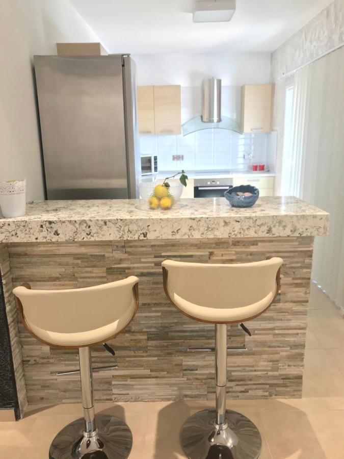 2 Bedroom Apartment-Mediterranean Type パ フォス エクステリア 写真